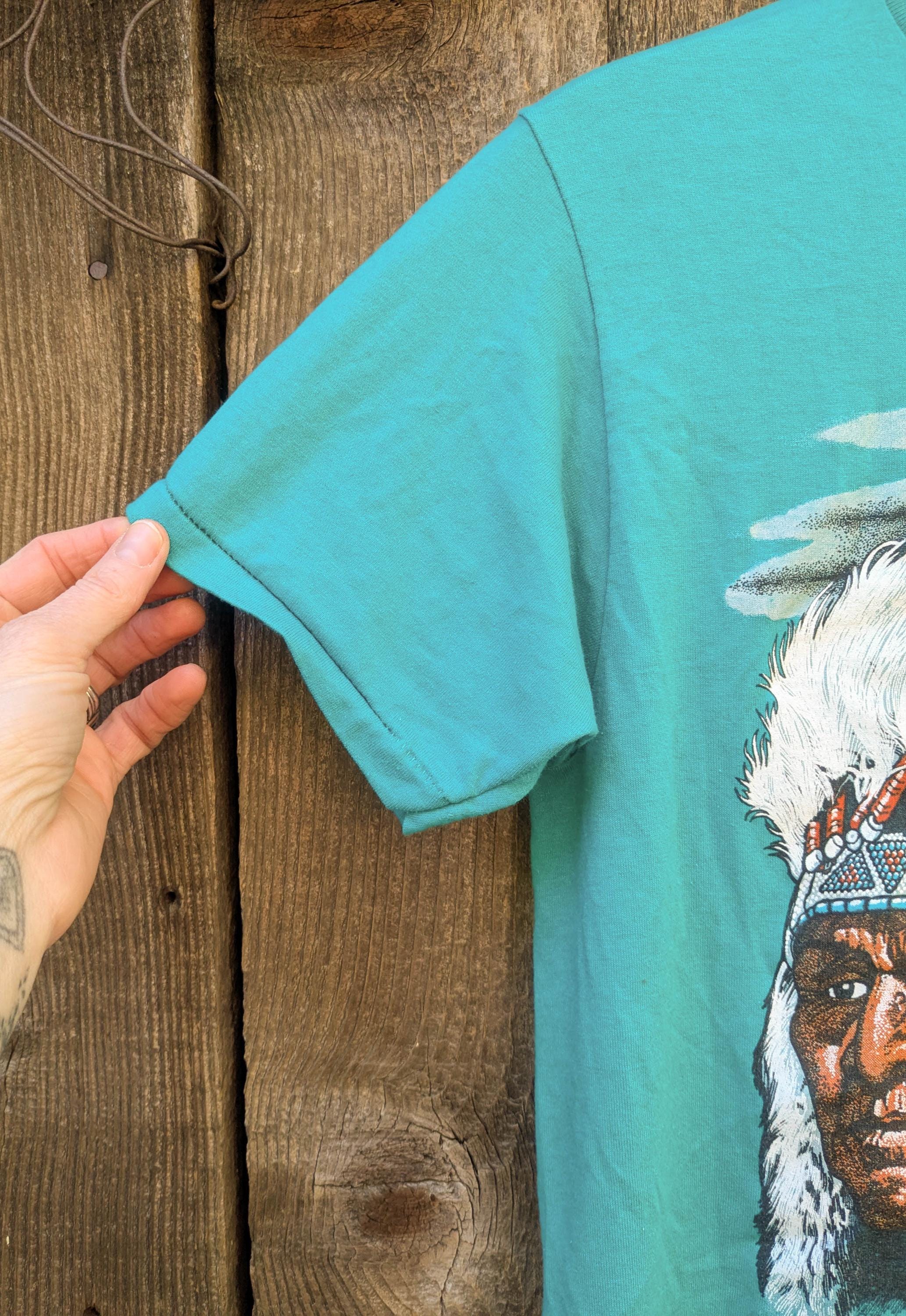 T-shirt Vintage 90's Graphique Native American - Marque Beverly Corp, Taille M, Occasion TB