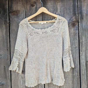 90s vintage beige crochet pullover top / bell bracelet sleeves boho bohemian hippie festival groovy funky mod retro Woodstock rayon Studio M