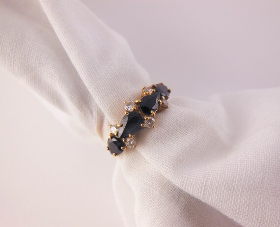 80s vintage 18k gold Sapphire Diamond ring / soli… - image 6