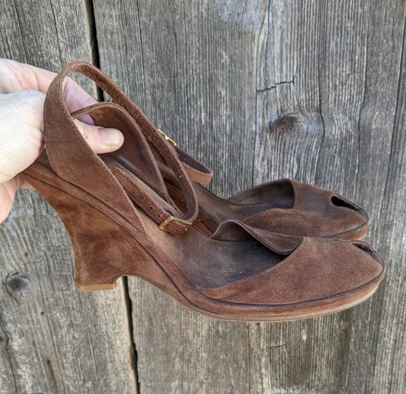 50s vintage brown suede wedge sandals / platform … - image 3