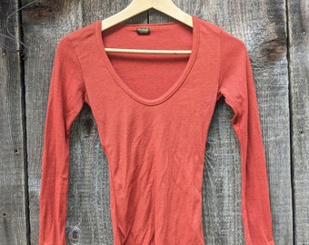 70s vintage pumpkin knit top / rust orange Knitty Gritty S tight cropped shirt / scoop neck long sleeve preppy classic collegiate hipster