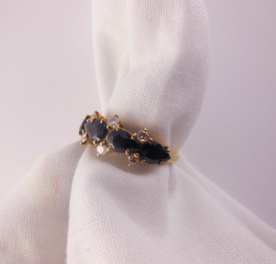 80s vintage 18k gold Sapphire Diamond ring / soli… - image 4