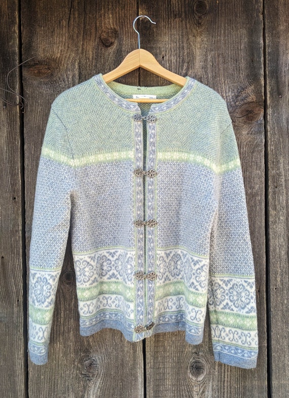 80s vintage wool Nordic knit cardigan sweater / me