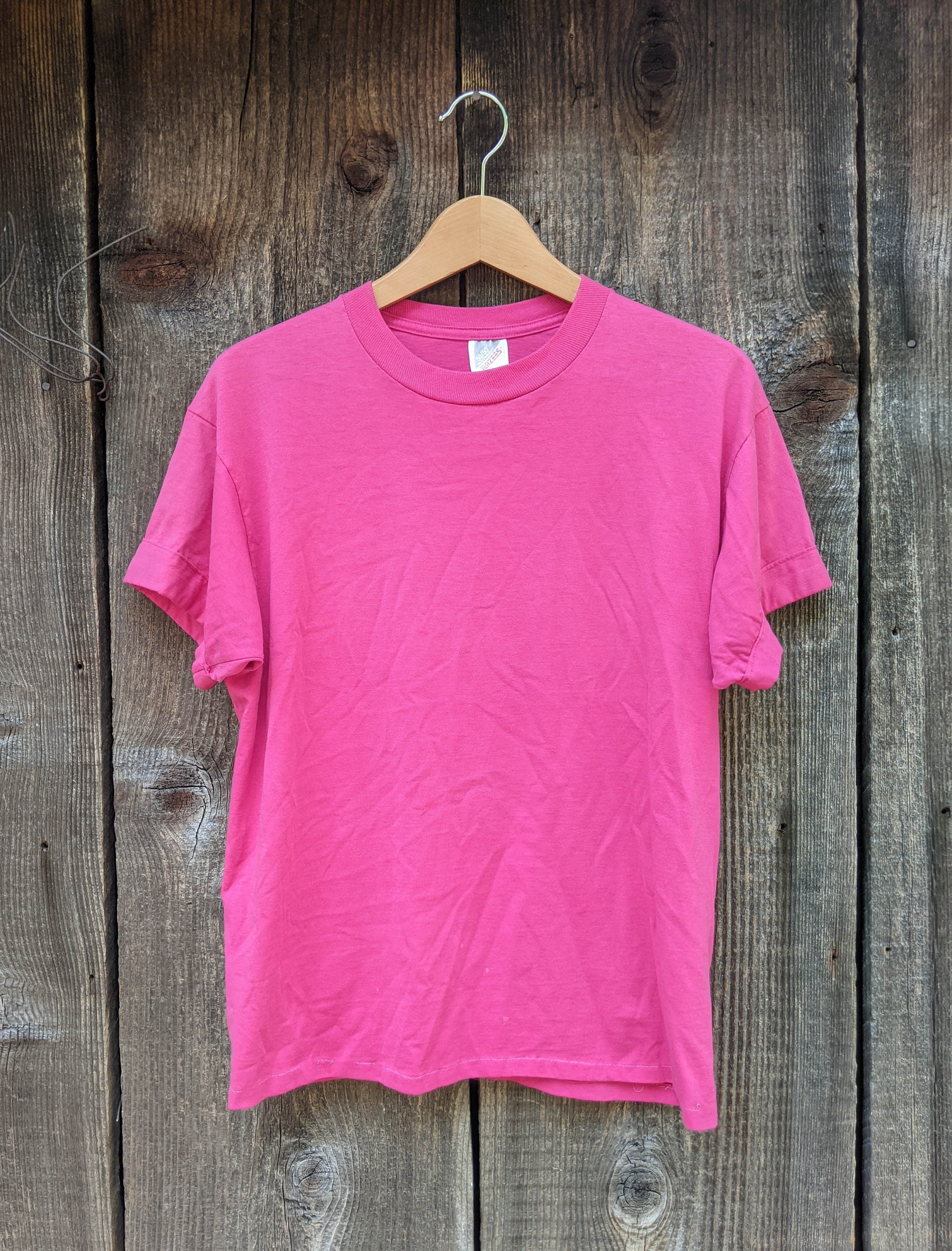 DesertGlassVintage 80s Vintage Pink T Shirt / Single Stitch Seam Preppy Diva Glam Cuffed Sleeves Boxy Baggy / Gym Jogging Athletic Hipster / Jerzees 50/50 M L