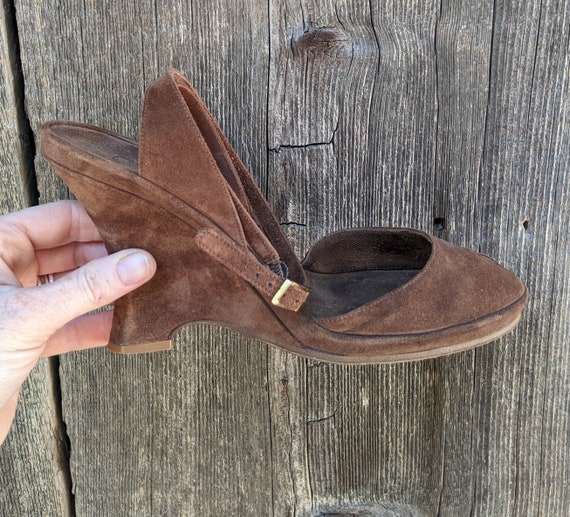 50s vintage brown suede wedge sandals / platform … - image 4