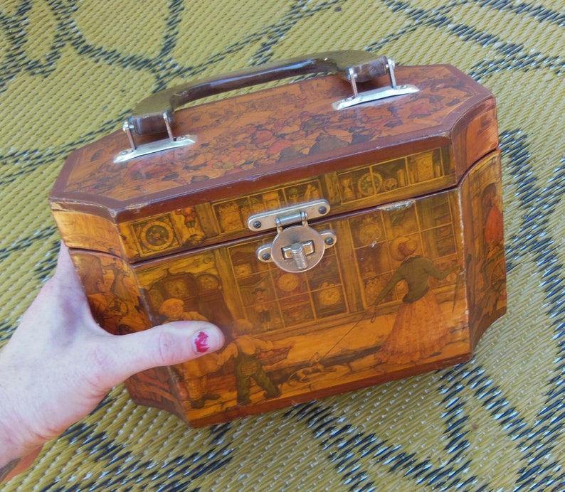 60s vintage decoupage box purse wood lacquer lucite make up case handbag gold glitter resin handle artisan scene old timey collectible