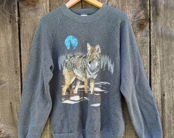 80s Vintage Wolf Moon Crewneck Sweatshirt: Distressed Nature Landscape Graphic