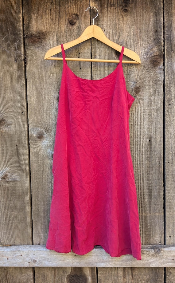 90s Vintage Red Silk Slip Dress / Shift Tank Dress Spaghetti Straps Sunsilk New York M / Cherry Lipstick Red Shimmer Holiday Party Dress - Etsy Denmark 90s Vintage Red Silk Slip Dress / Shift Tank Dress Spaghetti Straps Sunsilk New York M / Cherry Lipstick Red Shimmer Holiday Party Dress - Etsy Denmark