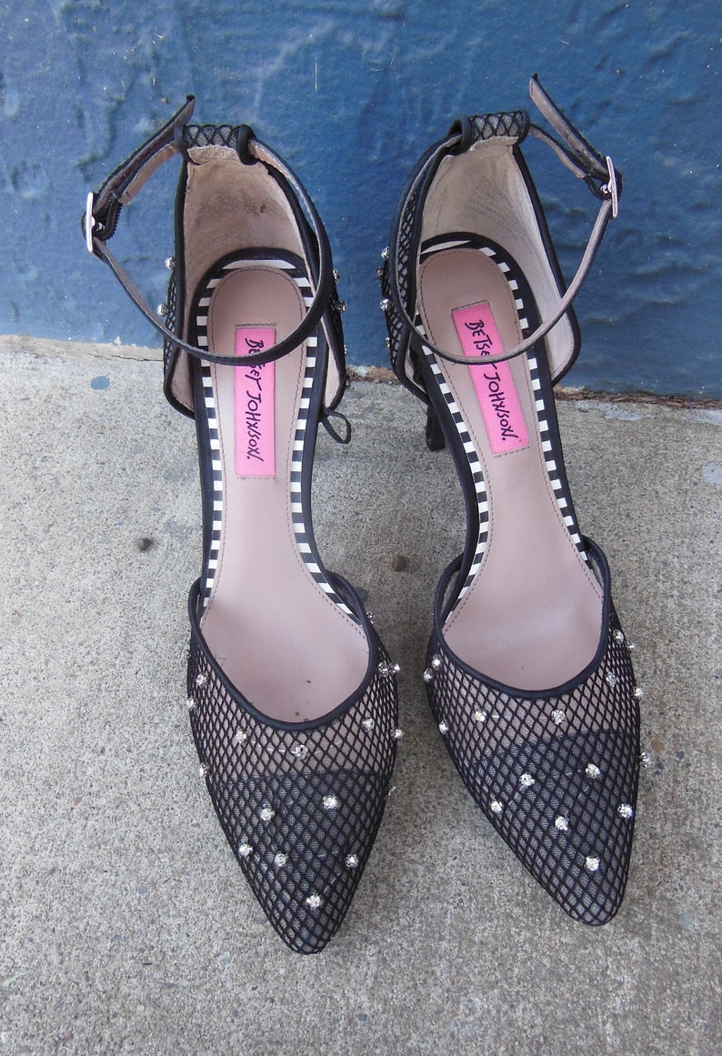 betsey johnson heel