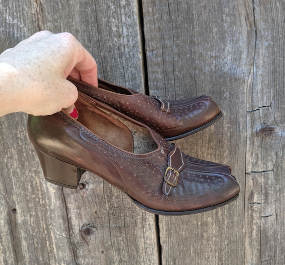 Brown slip resistant shoes cheap womens