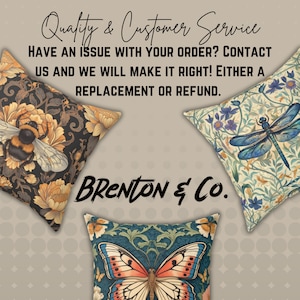 Peut inclure: Trois coussins d&eacute;coratifs avec des motifs floraux. Les coussins pr&eacute;sentent une abeille, une libellule et un papillon. Les coussins sont dispos&eacute;s en forme de triangle. Le texte "BRENTON & Co." est au centre de l'image.