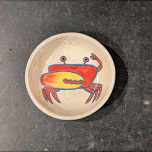 Crabby But Cute – Handmade Red Crab Ceramic Mini Bowl, Coastal Stoneware Trinket Dish, Beachy Pottery for Salt, Jewelry, or Snacks