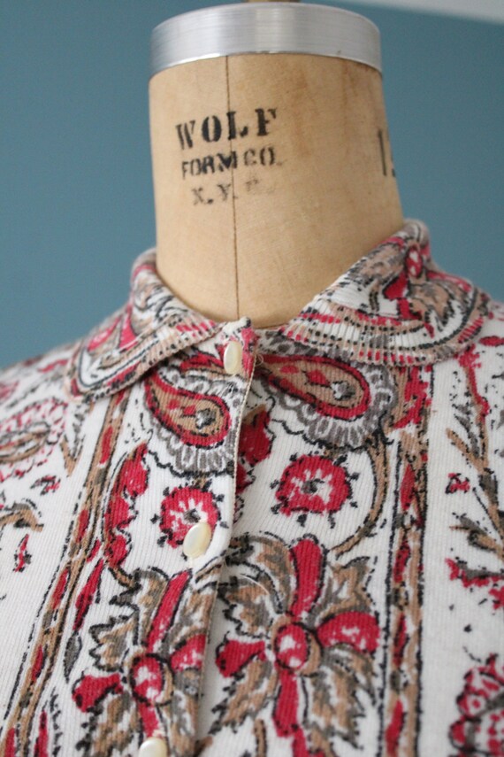 Vintage 1950s Sweater // 50s paisley and floral-p… - image 6