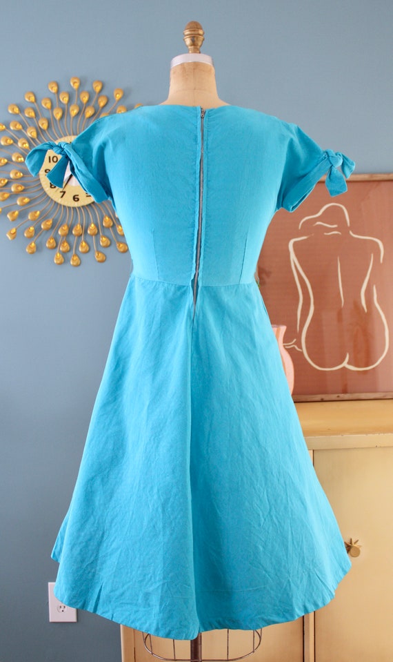 Vintage 1950s Bright Turquoise Blue Fit-and-Flare… - image 4