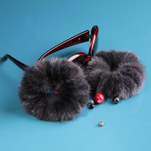 Set van 2 kleine donkergrijze scrunchies – zachte elastische haarelastiekjes voor dagelijks gebruik, minimalistische haaraccessoires, perfect cadeau voor haar, handgemaakt