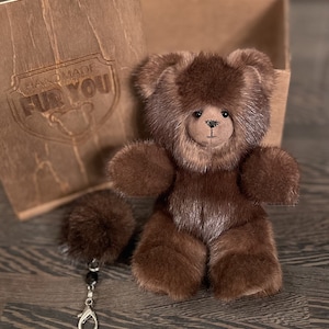 Bruine echte nertsbeer, bontsleutelhanger, pluizig verzamelcadeau, gratis verzending, gepersonaliseerd cadeau, handgemaakte natuurlijke bontbeer, uniek cadeau
