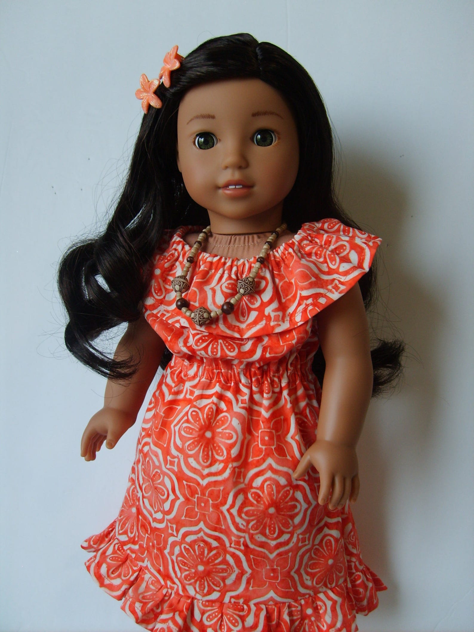 thumbnail image 2 of American Girl Nanea's Meet Accessories Set - Shell Necklace, Handbag & Pretend Money - 18" Doll 2 of 4