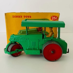 Dinky Toys Aveling-Barfiord Diesel Roller #251 With Box