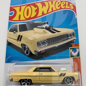 Hot Wheels ‘64 Chevy Chevelle SS-Muscle-Mania