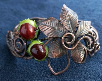 Chestnut Statement Bracelet - Botanical Nut Bracelet - Copper Artistic Bracelet - Wiccan Forest Biju - Plant Jewelry - Green Planet