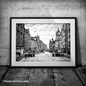 Edinburgh Art Print, Royal Mile, Black White Photography Prints, Scotland Photography, Travel art, Edinburgh, Black and White Photograph