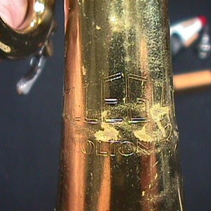 A Holton Collegiate Bb Trumpet with a Straight Mute in it's Original Case & Ready to Play 17 T image 4