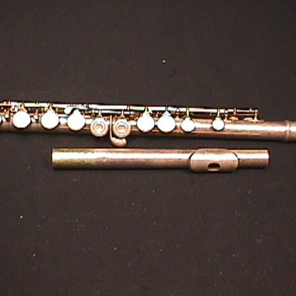 U.S.A. Made Artley Model 18-0 Silver Platted Flute as-is   13 F