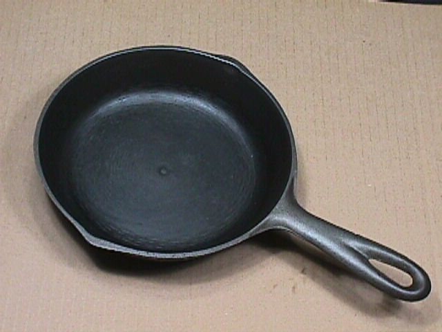 Vintage Cast Iron Skillet 6 5/8 Small Cooking Frying Pan Made In USA No. 3