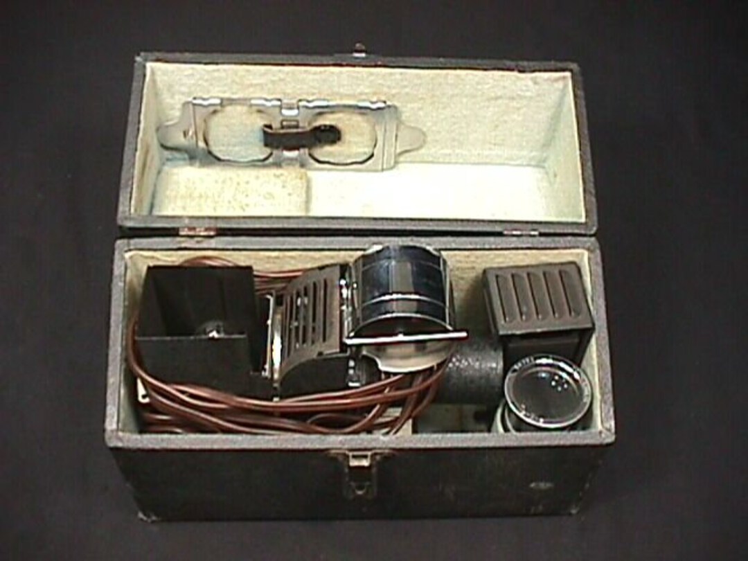 Vintage Tripurpose Projector Model CC Complete in It's Original Case