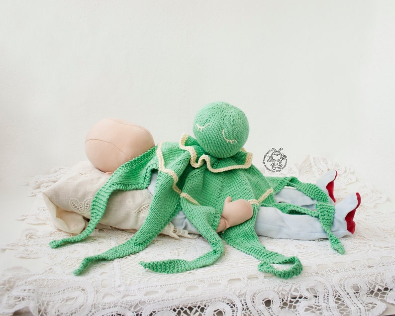 Knitted flat Octopus Toy Baby Lace Blanket. Amigurumi Octopus. Baby Lace Blanket. Instant download. Knitting pattern PDF comforter Octopus image 6