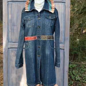 Giacca di jeans con un cappotto di jeans immagine 2