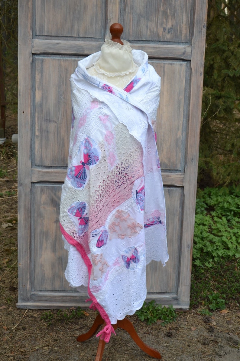 Romantic big shawl with butterflies image 1