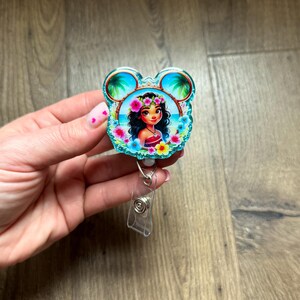 Island Prinzessin Mausekopf Abzeichen Reel | Geschenk für Krankenschwestern | Krankenschwester Abzeichen Reel | Glitzer Abzeichen Rolle | Acryl Abzeichen Rolle | Pädiatrie Abzeichen Reel