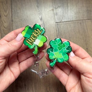 Lucky 4 Leaf Clover Badge Reels | Nurse Badge Reel | Glitter Badge Reel | Acrylic Badge Reel | St. Patrick’s Day Badge Reels