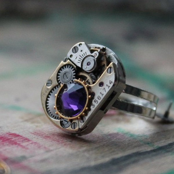 Vintage Steampunk Ring. Steam Punk Purple, Swarovski. watch steampunk vintage.