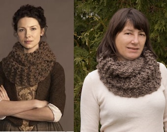 outlander cowl, infinity scarf, outlander inspired, claires scarf, neck warmer, outlander knit, outlander scarf