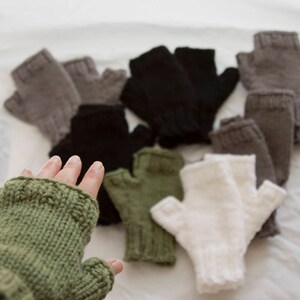 Fingerless gloves, fingerless mittens