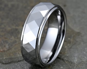 Tungsten Ring, Men's Tungsten Wedding Band, Men's Tungsten Ring, Faceted Silver Gray Tungsten Ring