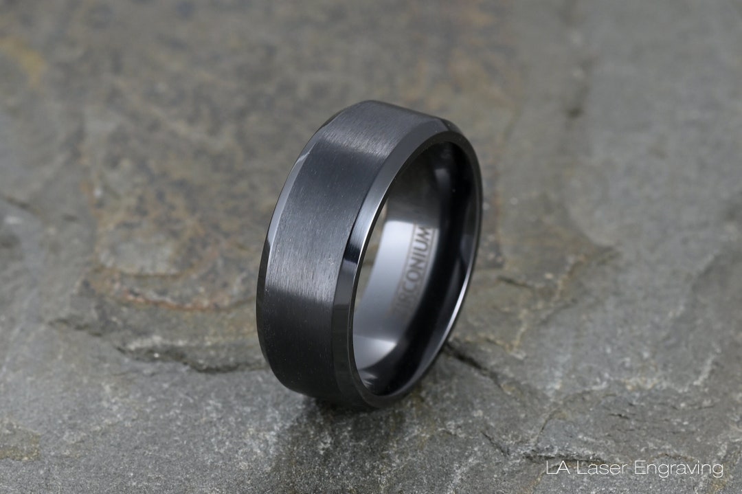 ブラックストーン クラシックリング Black Zirconium Ring with Guitar String, Abalone Shell