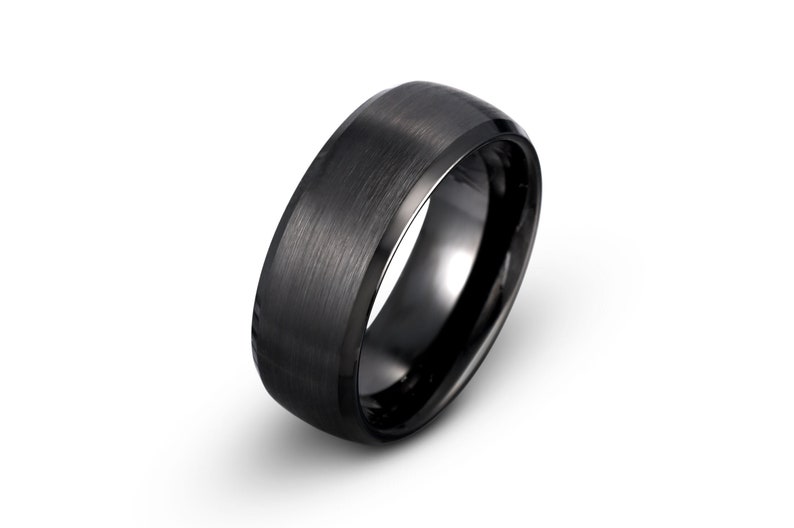 Black-tungsten-ring