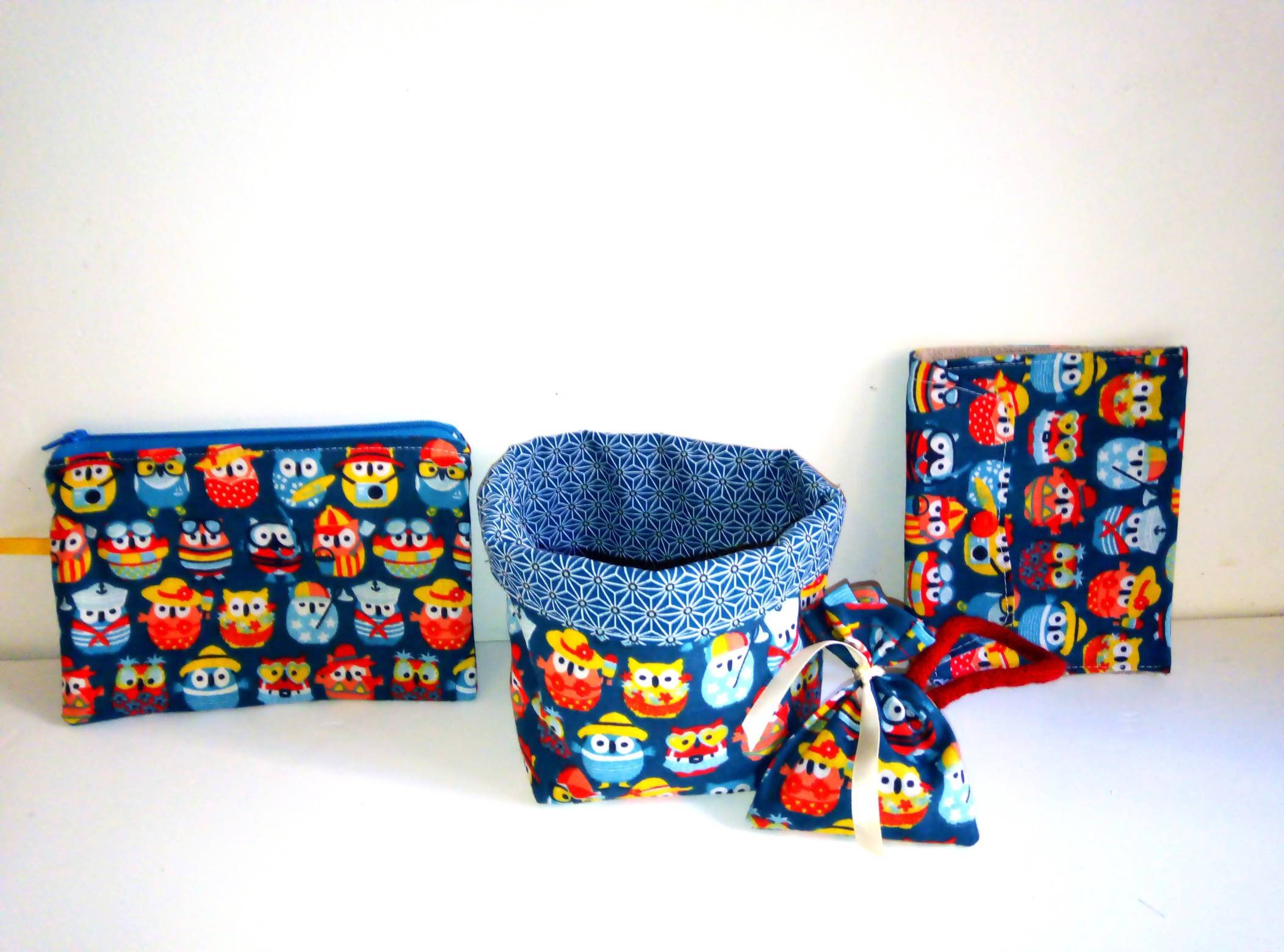 Ensemble Cadeau Hiboux Chouette Bleu Multicolore, Panière, Trousse, Sachet Lavande, Pochette Tissu C