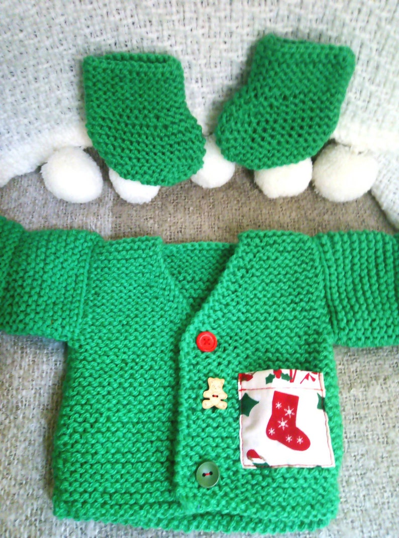 pocket deco printed patterns 1st Baby Christmas green fir wool vest set and slippers 03 months