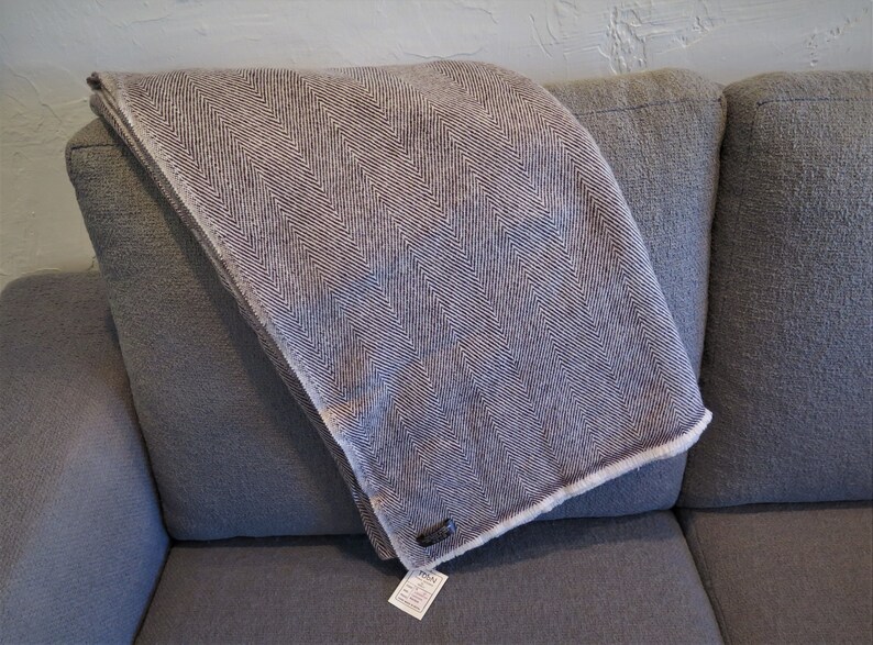 100/% Cashmere|Throw|Hand Loomed|Himalayan Cashmere|4 Ply High Quality B+ Grade Yarn|Natural|2 Colors|Black /& Pearl|Size 100 x 51|8678