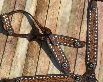 Tooled Tack Set with White Buckstitch