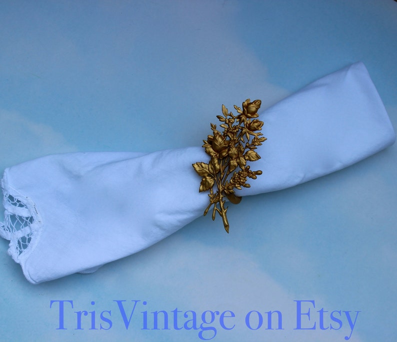 Set of 10 Vintage Gold Toned Metal Bouquet of Roses Napkin Rings ~ Table Setting ~ Napkin Rings ~ Gold Toned Napkin Rings ~ Napkin Rings Set