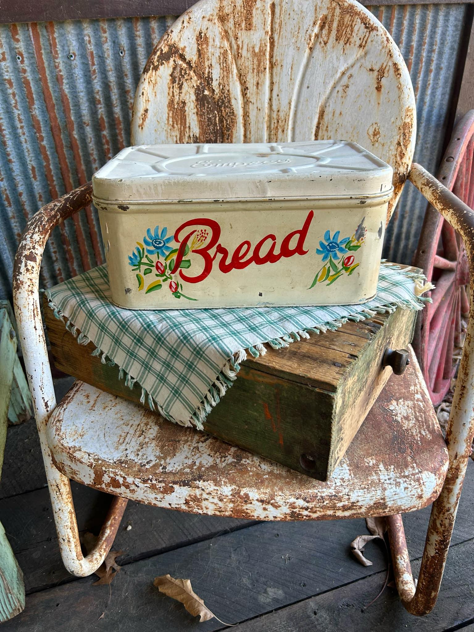 Vintage Metal Bread Box - Etsy