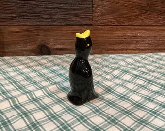 Vintage Black Pie Bird
