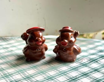 Super Cute Vintage Bird Salt and Pepper Shakers