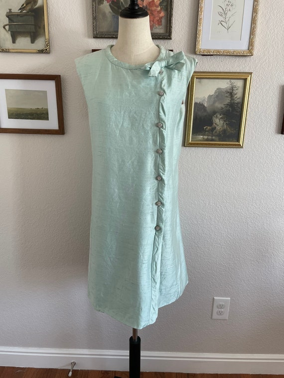 Vintage 1960s silk mint green mod dress size mediu