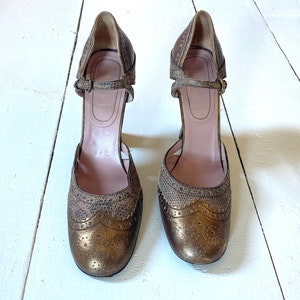RARE MIU MIU Beautiful Ankle Strap High Heels in Bronze and Snakeskin Leather, size 38